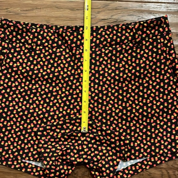 Spanx Sunshine Fry Days Shorts Size L - Picture 6 of 10
